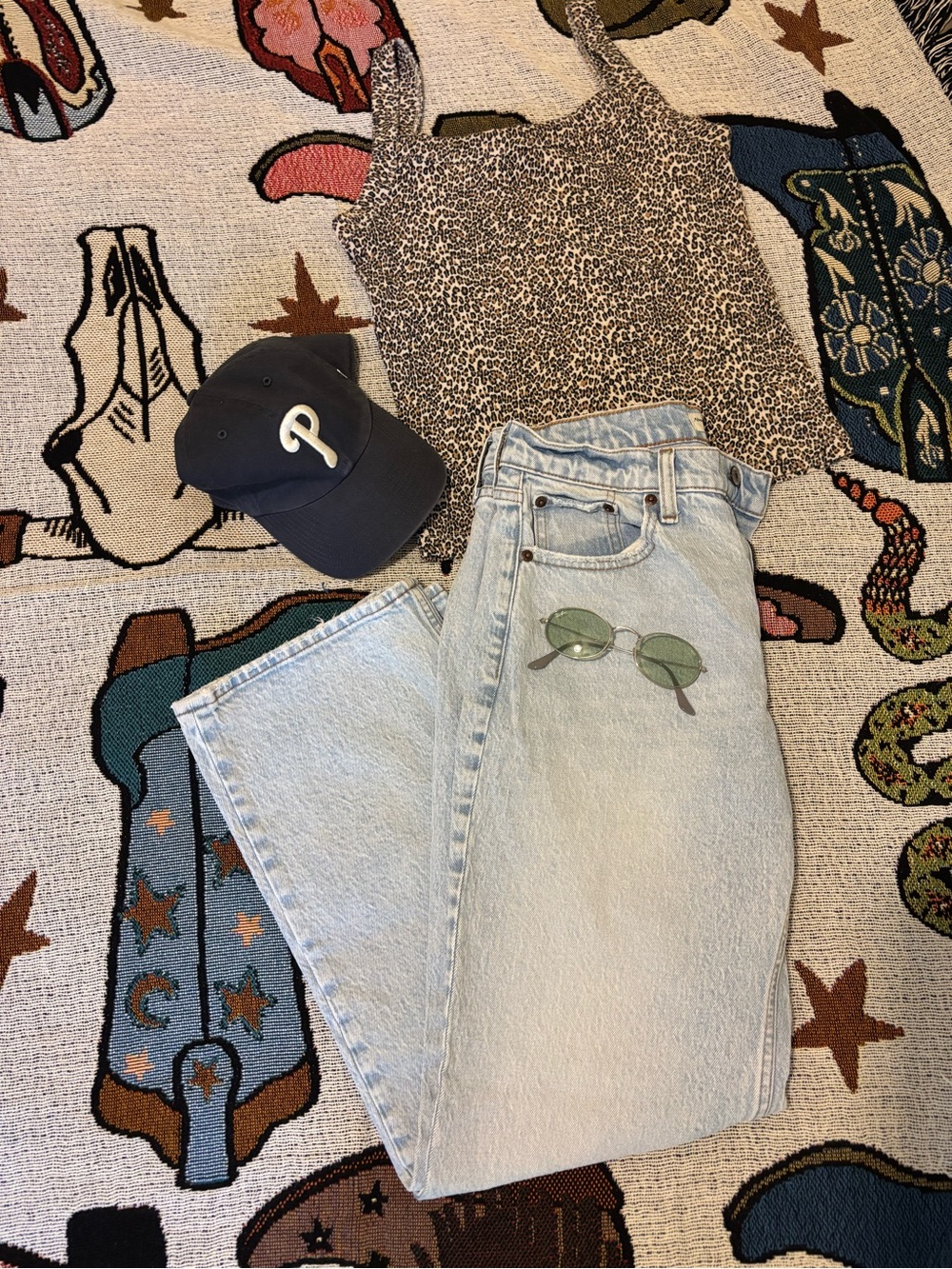 Abercrombie and Fitch - The Baggy Low-Rise Women’s Jeans
